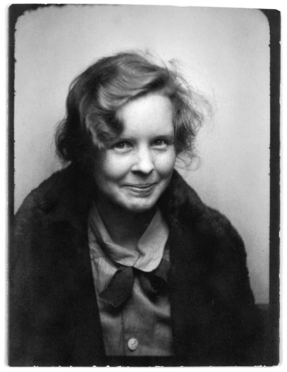 Alice NeelAlice Neel at the age of 29, 1929© The Estate of Alice Neel. Courtesy The Estate of Alice Neel.