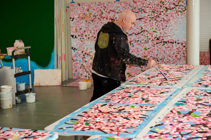 Damien Hirst in studio, 202 1 . Photographed by Prudence Cuming Associates Ltd. © Damien Hirst and Science Ltd. All rights reserved, DACS 2023