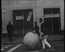 19091w_pistoletto_walkingsculpture4