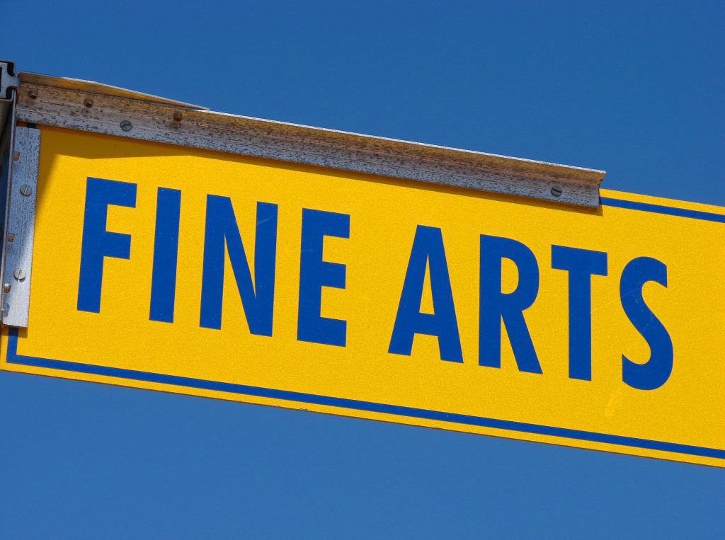 7-careers-you-can-follow-with-an-arts-degree-fad-magazine