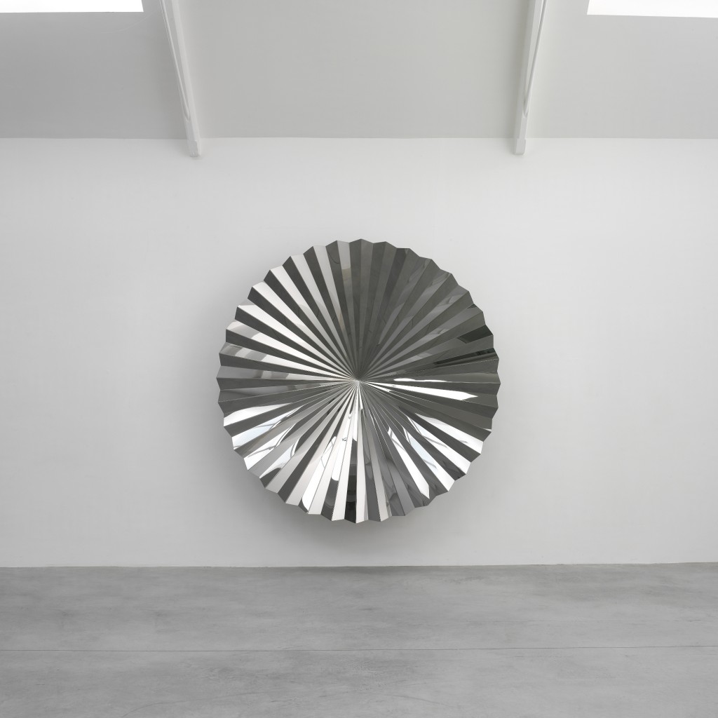 Anish Kapoor, Untitled, 2009, Stainless steel, Courtesy the artist and Lisson Gallery