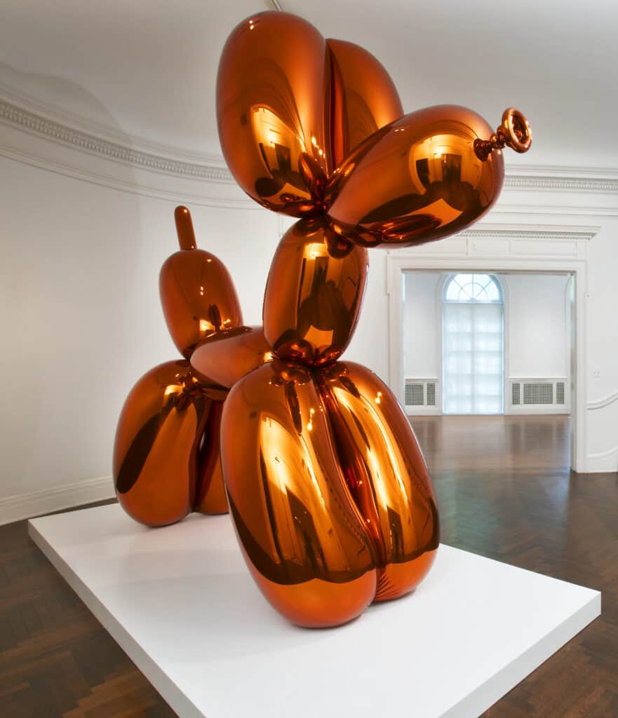 Jeff Koons, Balloon Dog (Orange), 1994–2000. The Mugrabi Collection. © Jeff Koons. Courtesy Mnuchin Gallery, New York. Photo: Tom Powel Imaging.