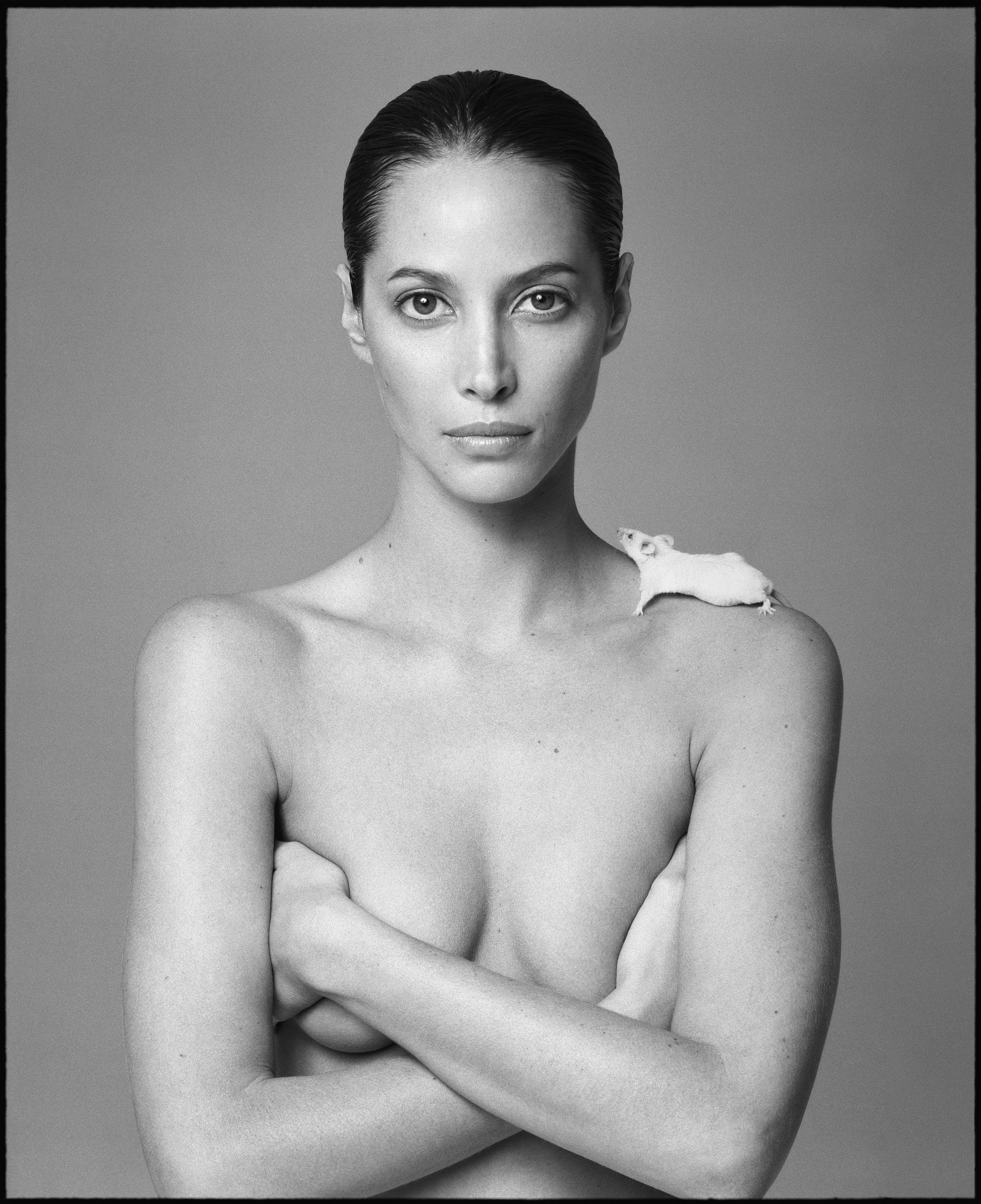 Christy with Mouse by Patrick Demarchelier-Photo -London