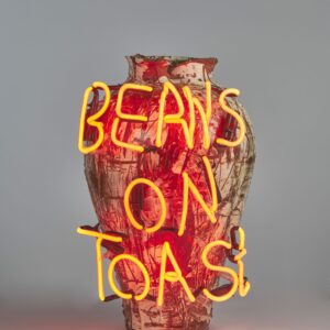 Connor-Coulston-Shit-meals-mum-made-beans-on-toast-glazed-ceramic-neon-2023-46cmx32cmx37cm-courtesy-of-the-artist-and-Caroline-Fisher-Projects-photographer-Matthew-Booth-scaled