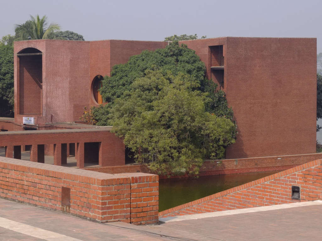 Dhaka_parlement2_Louis_Kahn arch