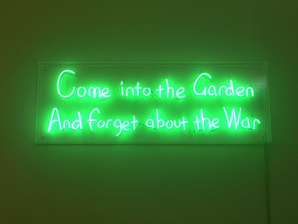 Golden Thread Gallery, Graham Fagen, War-Garden…-Tubby), 2007.