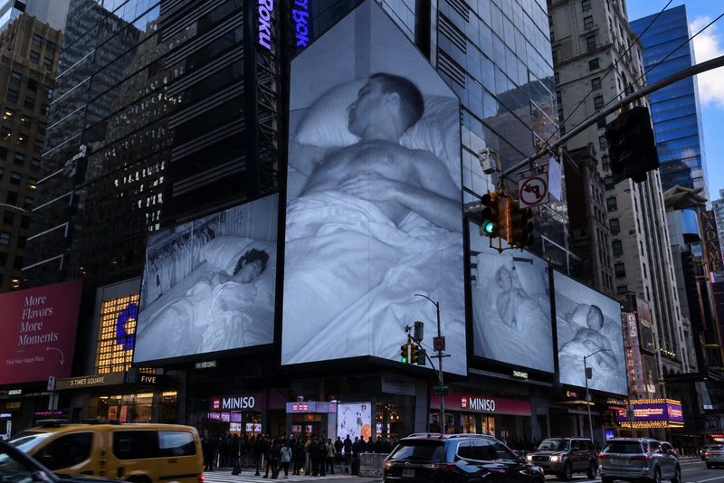 Grzegorz Stefanski, sleepers, monumental moving-image work presented on the digital screens of Times Square, New York