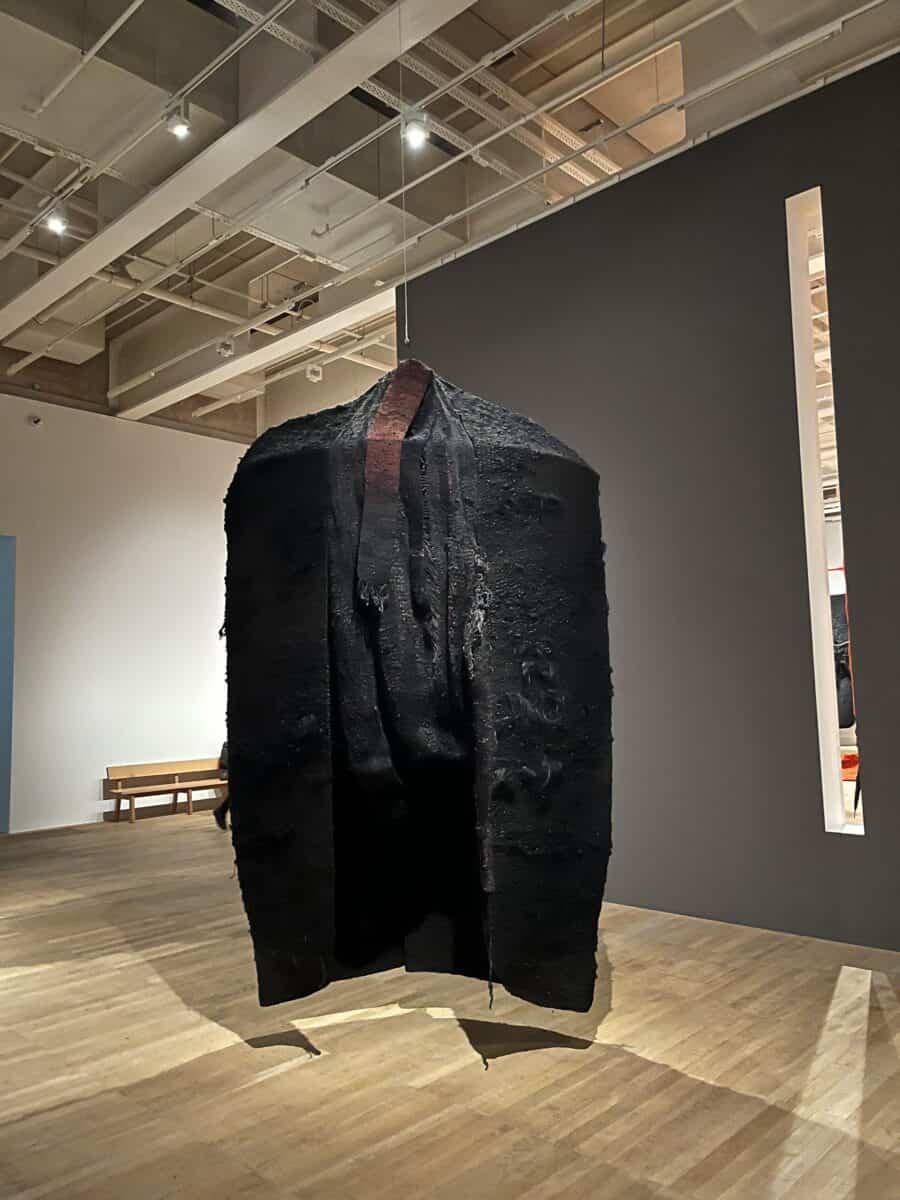 Magdalena Abakanowicz, Every Tangle of Thread & Rope Install shot photo Mark Westall