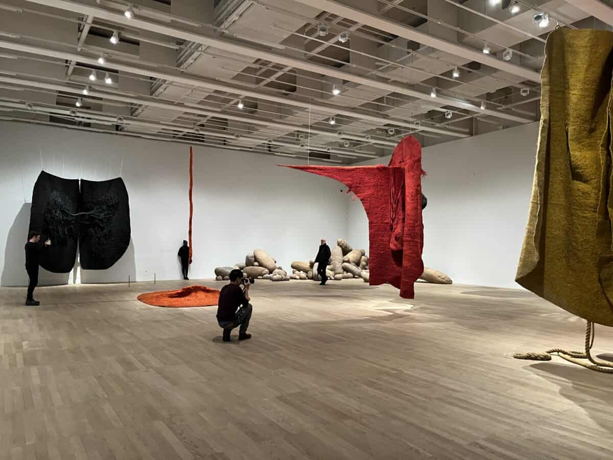 Magdalena Abakanowicz, Every Tangle of Thread & Rope 