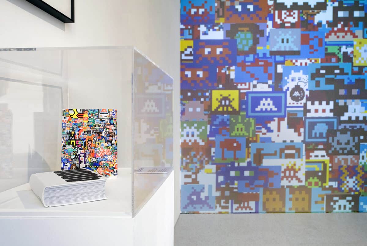 INVADER- 4000, Exhibition & Artist Book, a complete guide to the