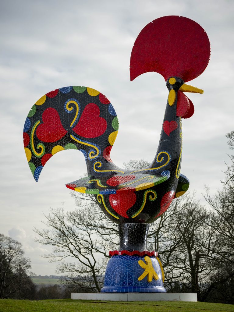 Joana Vasconcelos, Pop Galo at Yorkshire Sculpture Park, 2020. Photo © Jonty Wilde, Courtesy the artist and YSP