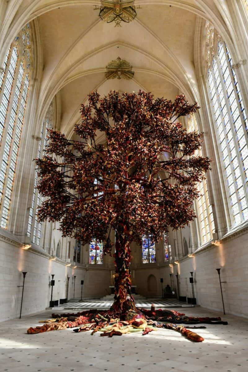 Joana Vasconcelos,Tree of Life.Photo, Didier Plowy for CMN