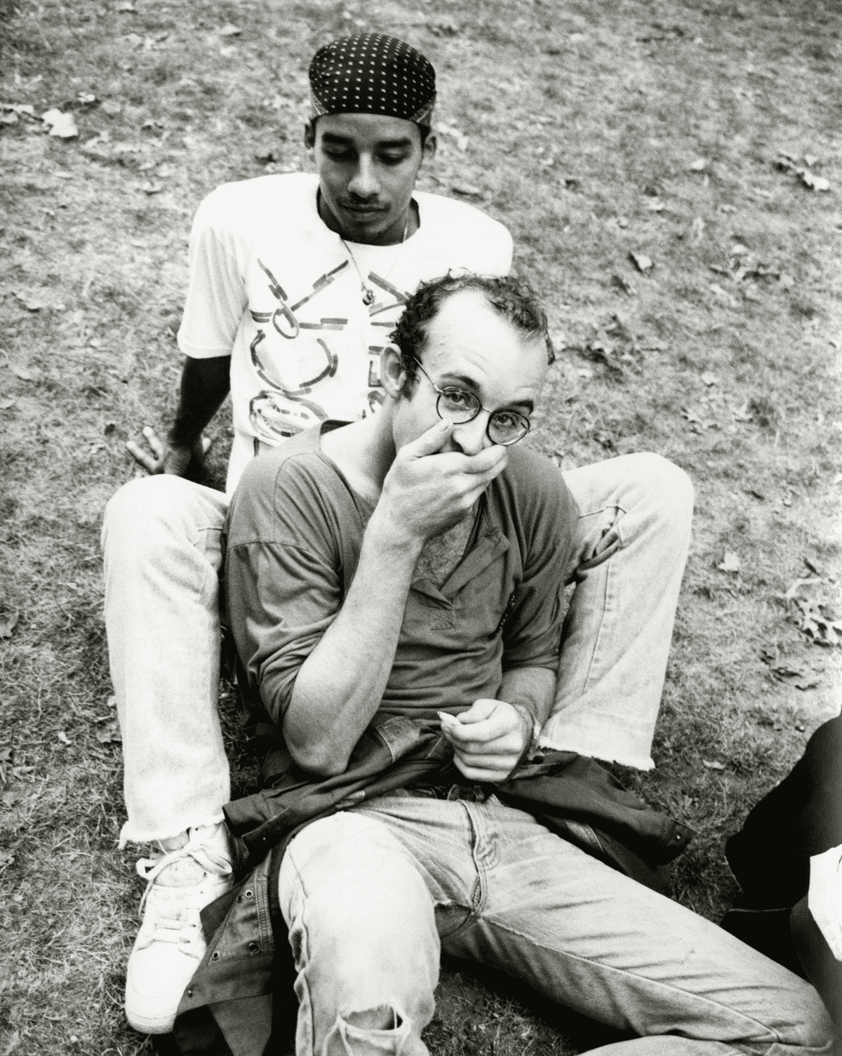 Keith-Haring-and-Juan-Dubose-in-Park-1986 - FAD Magazine