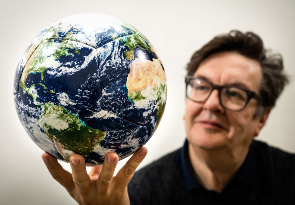 Mark Wallinger and One World. Photo by John Nguyen 