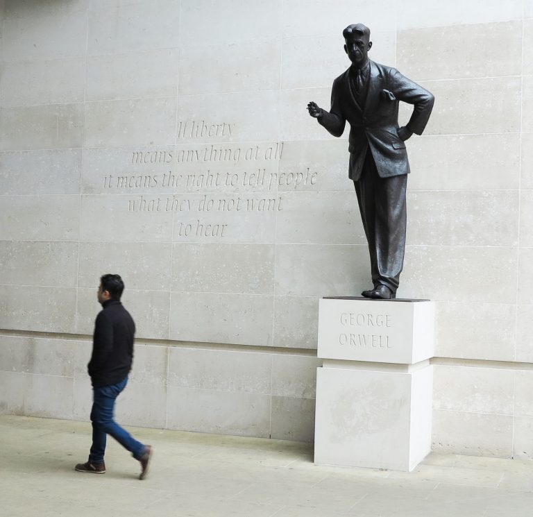 Martin Jennings’ largerthanlifesize sculpture of Orwell for