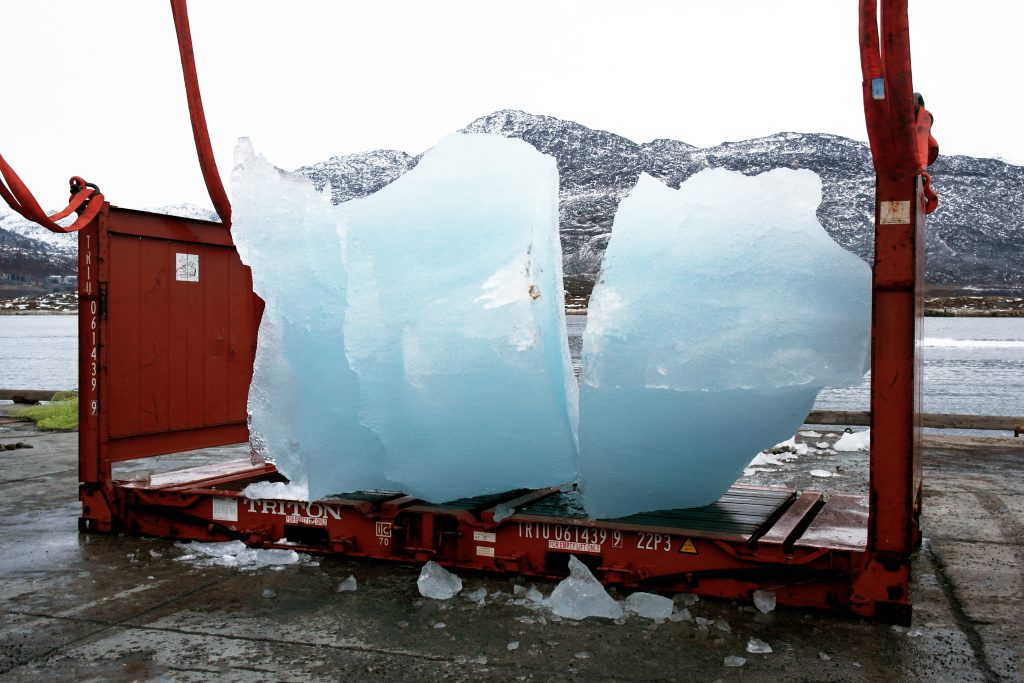 Loading ice at Nuuk Port and Harbour, Greenland, for Ice Watch in Copenhagen, 2014Photo: Group Greenland© 2014 Olafur Eliasson