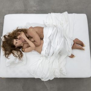 Patricia Piccinini, The Couple, 2018, Linen, silicone fibreglass, hair, 42 x 168 x 65 cm. Photographed by Deniz Guzel. Courtesy of the artist and Ames Yavuz