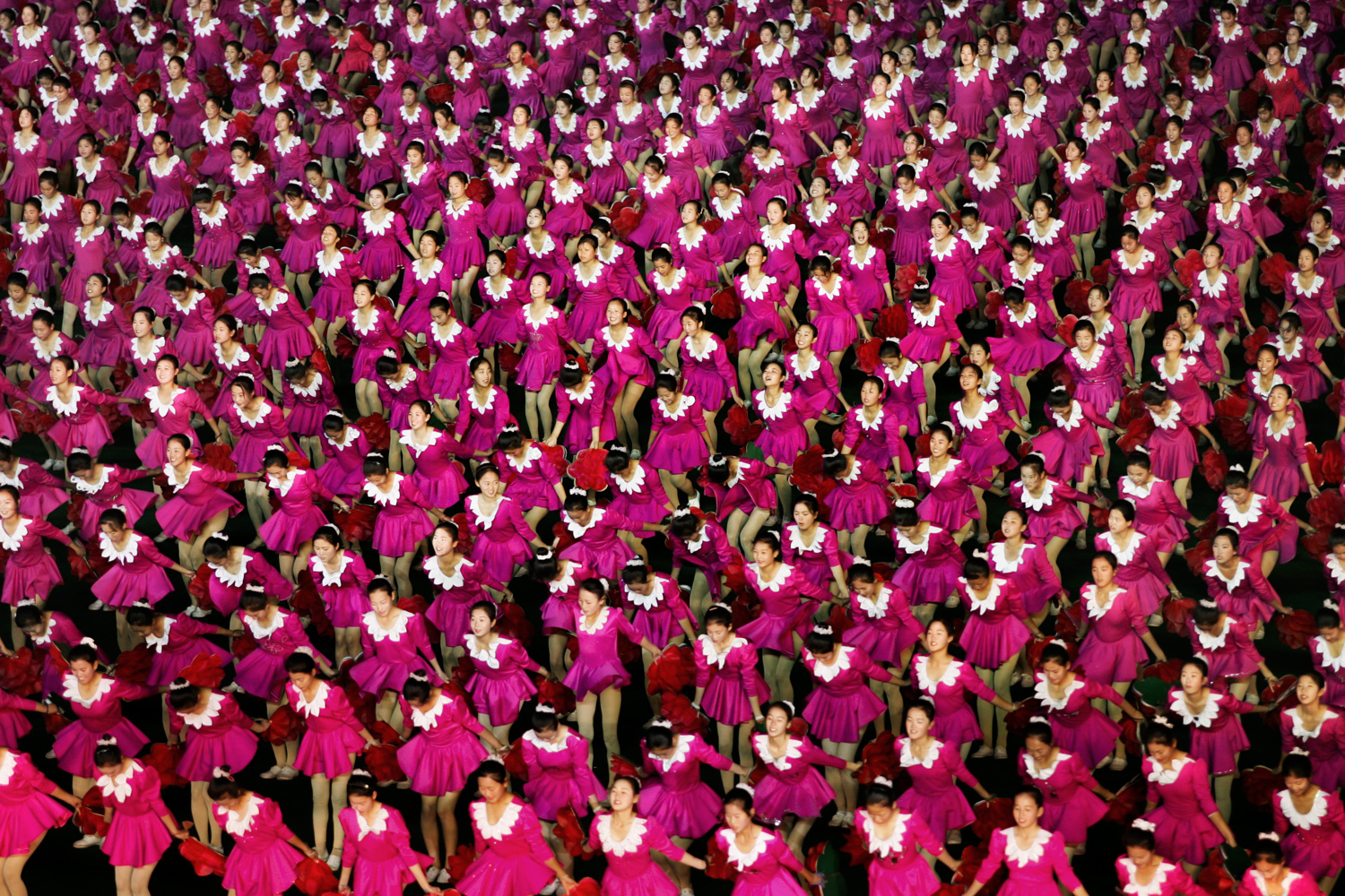 Red House I.North Korea in North Korea, #93(Arirang Festival ,Mayday Stadium in Pyongyang),2005,77x108cm