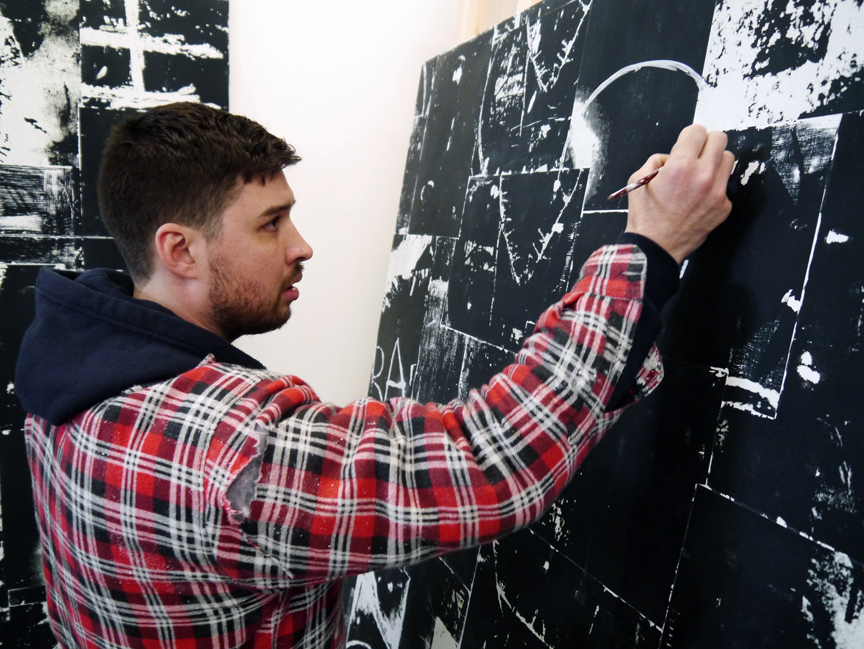Rory Biddulph preparing for XL Catlin Art Prize in his studio