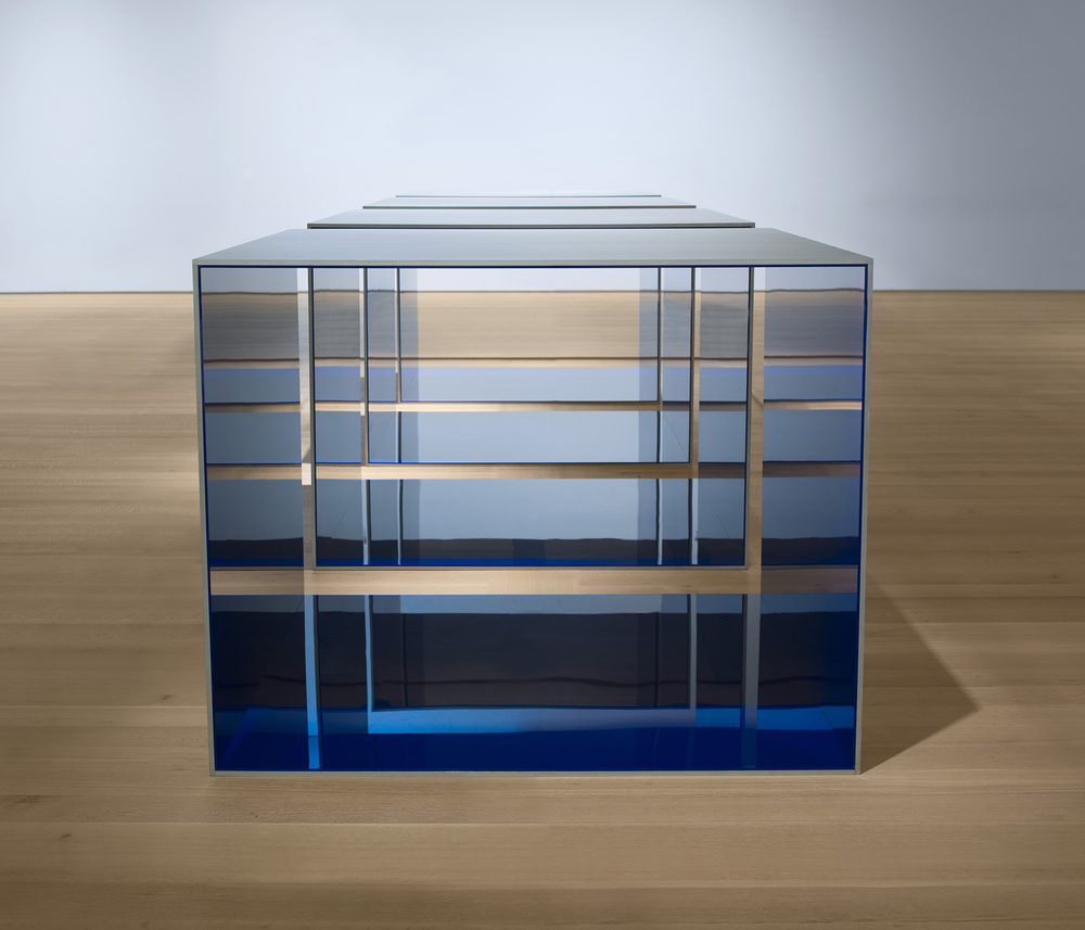 Donald Judd. Untitled. 1969. Clear anodized aluminum and blue Plexiglas; four units, each 48 × 60 × 60? (121.9 × 152.4 × 152.4 cm), with 12? (30.5 cm) intervals. Overall: 48 × 276 × 60? (121.9 × 701 × 152.4 cm). Saint Louis Art Museum. Funds given by the Shoenberg Foundation, Inc. © 2020 Judd Foundation / Artists Rights Society (ARS), New York