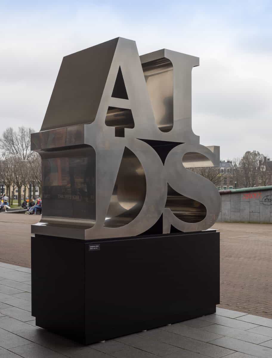 General Idea, AIDS Sculpture, 1989/2021. Courtesy Esther Schipper Gallery, Berlin. © General Idea. Photo: Peter Tijhuis