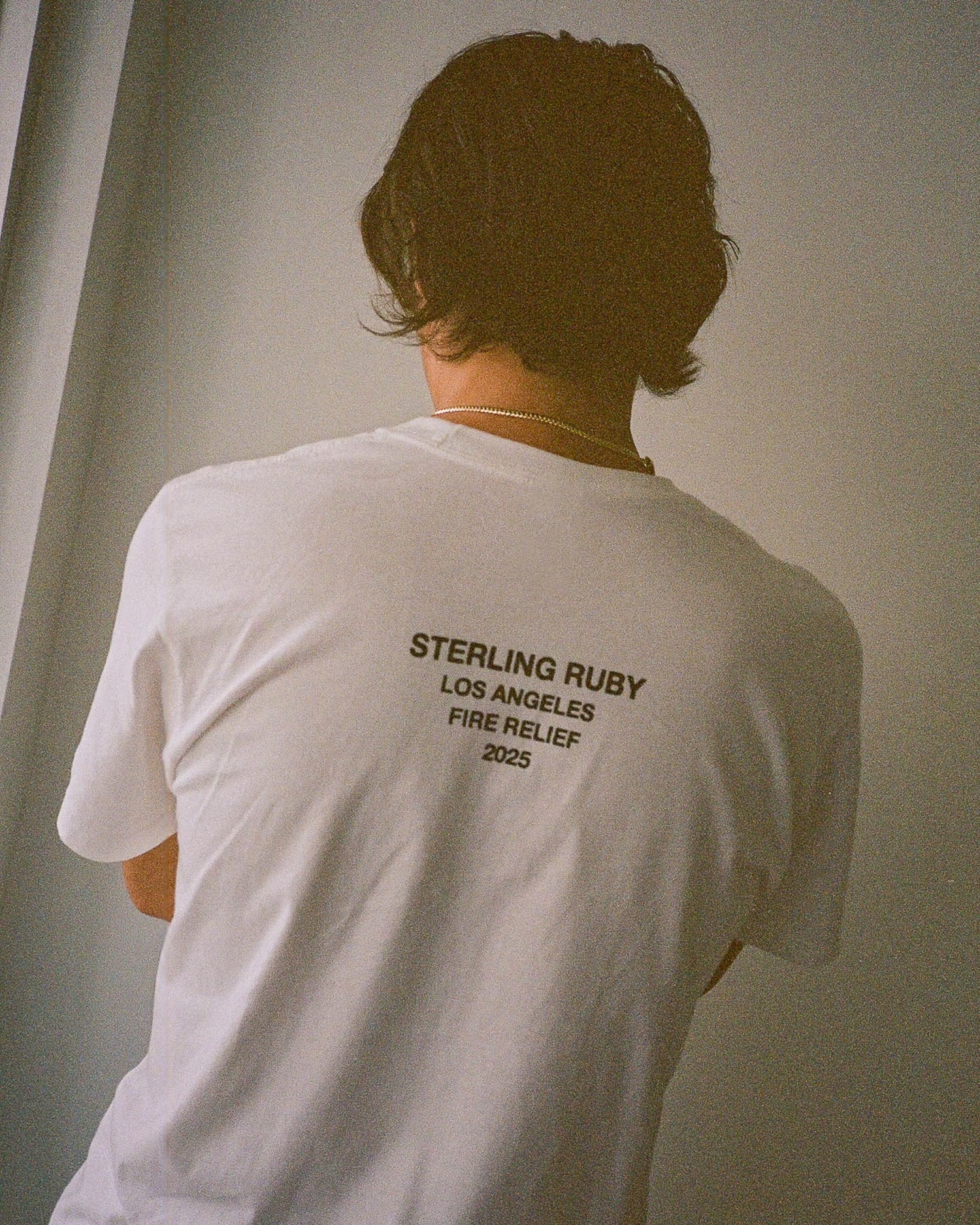 Supreme ホワイト Tシャツ STERLING RUBY Sterling Ruby partners with Supreme for L.A. Fire Relief T