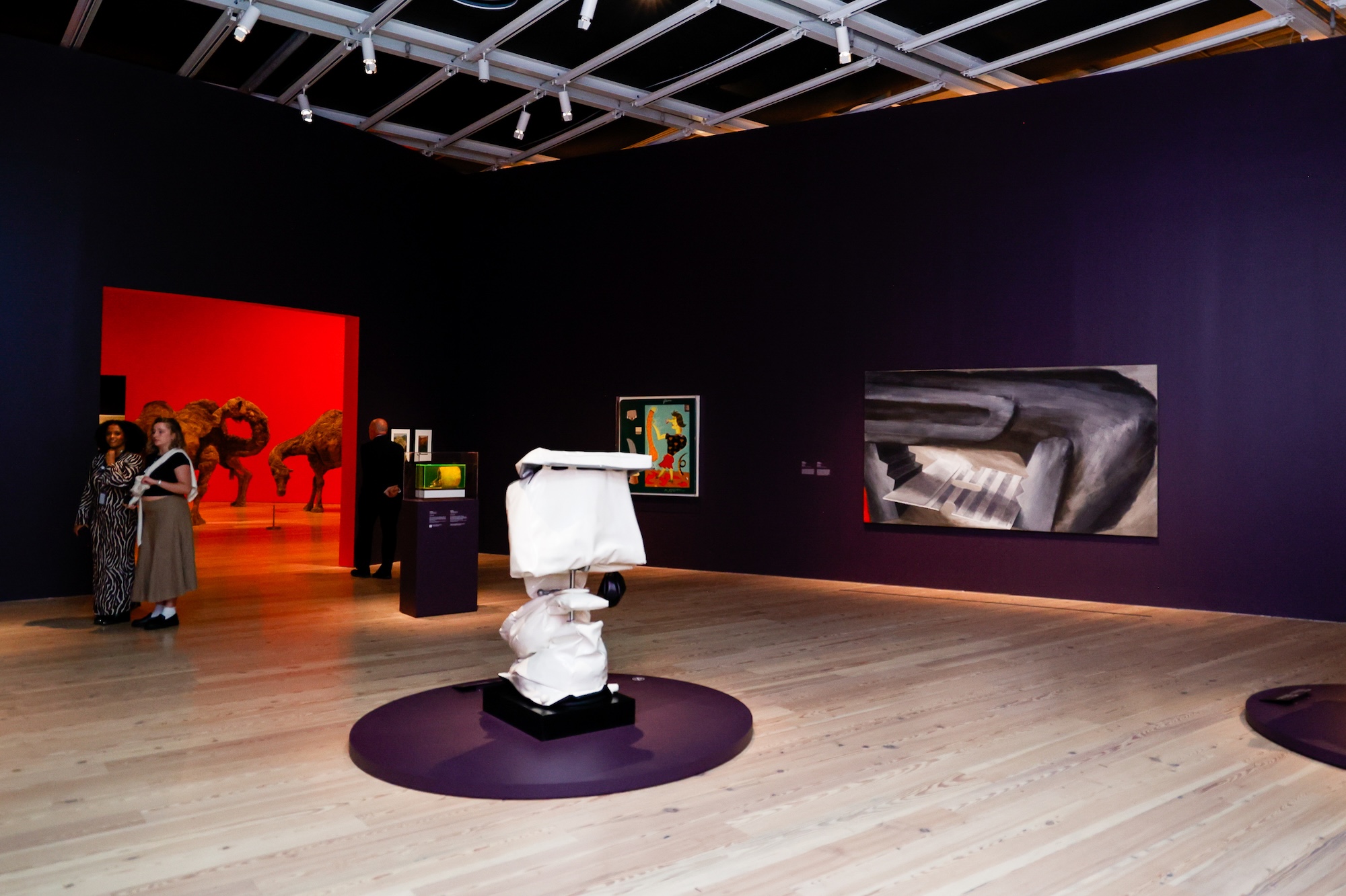 Review Sixties Surreal Whitney Museum Art Insights - FAD Magazine