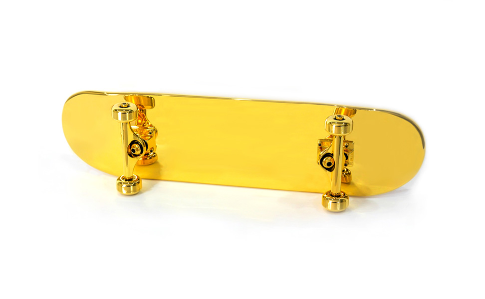 goldplated_skateboard_00