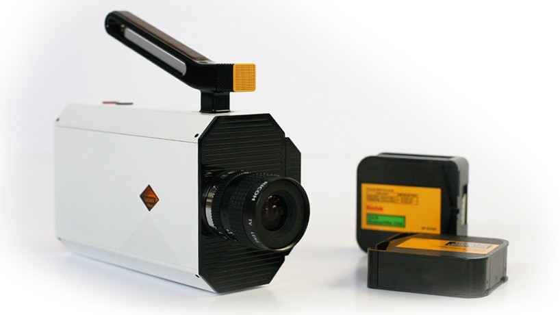 kodak-yves-behar-super-8-CES-2016-designboom-12-818x460