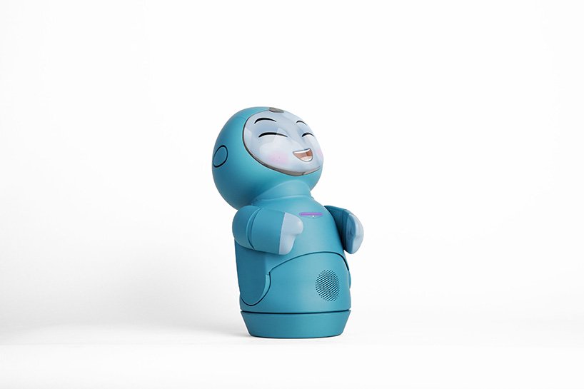 FAD MAGAZINE yves-behar-moxie-robot